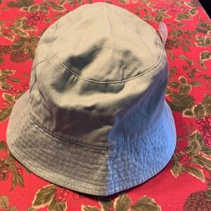 NWT Women’s Gap Bucket Hat Sz M/L, Green.